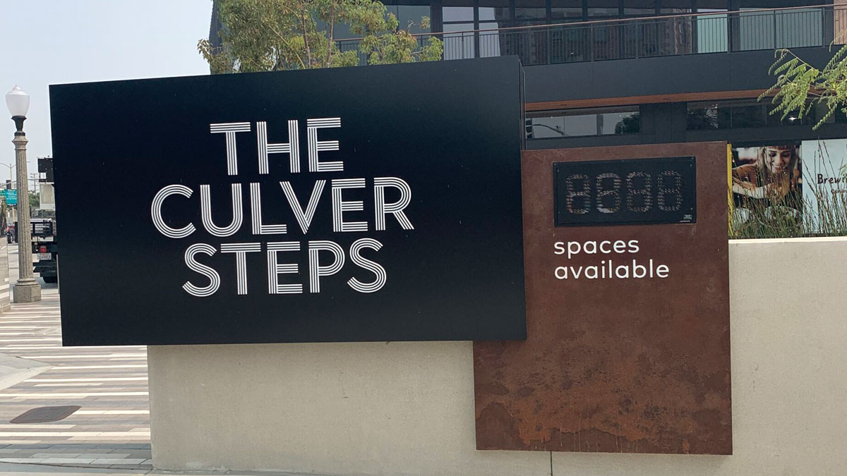 Custom Digital Monument Signs Builders